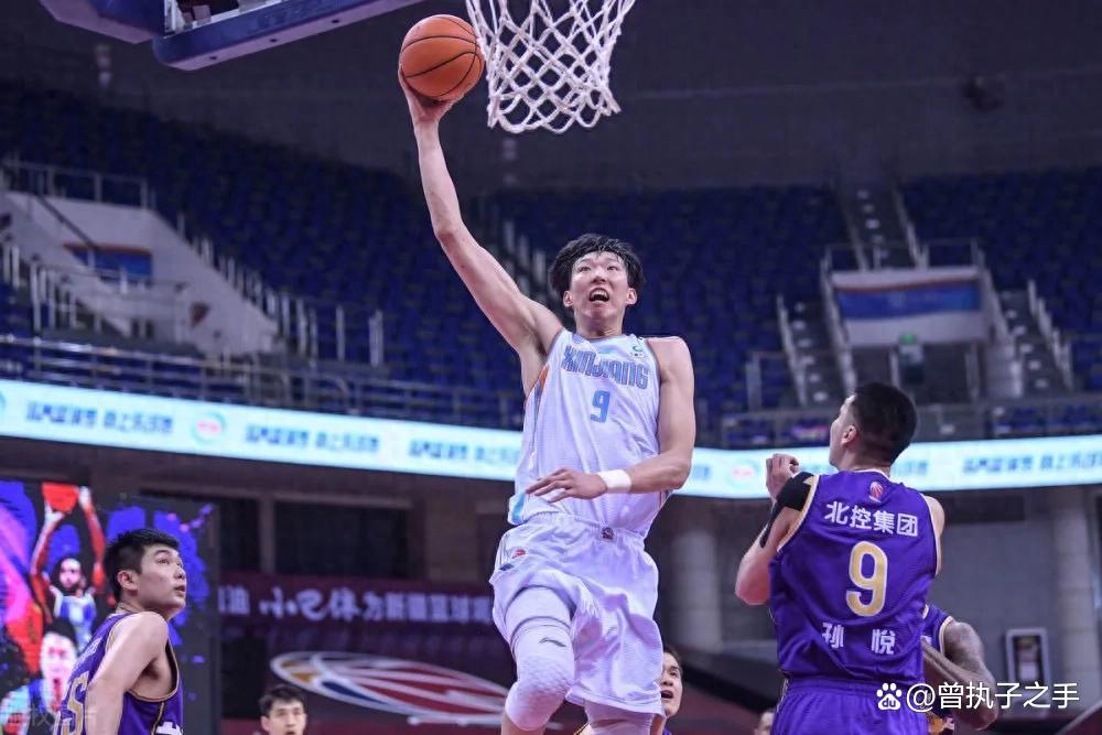 北京首钢队在比赛中展现出色发挥 北京首钢队在比赛中展现出色发挥