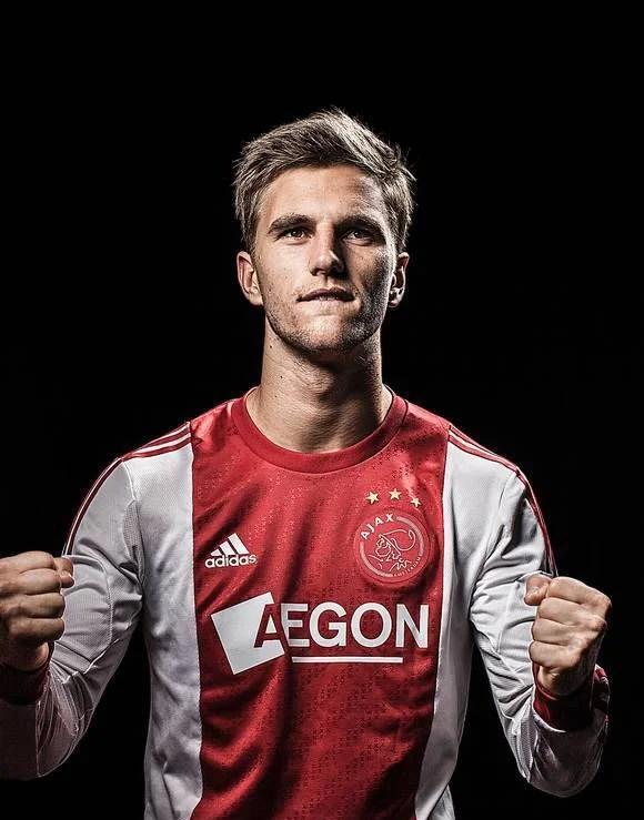 阿贾克斯再创奇迹，球队士气高昂