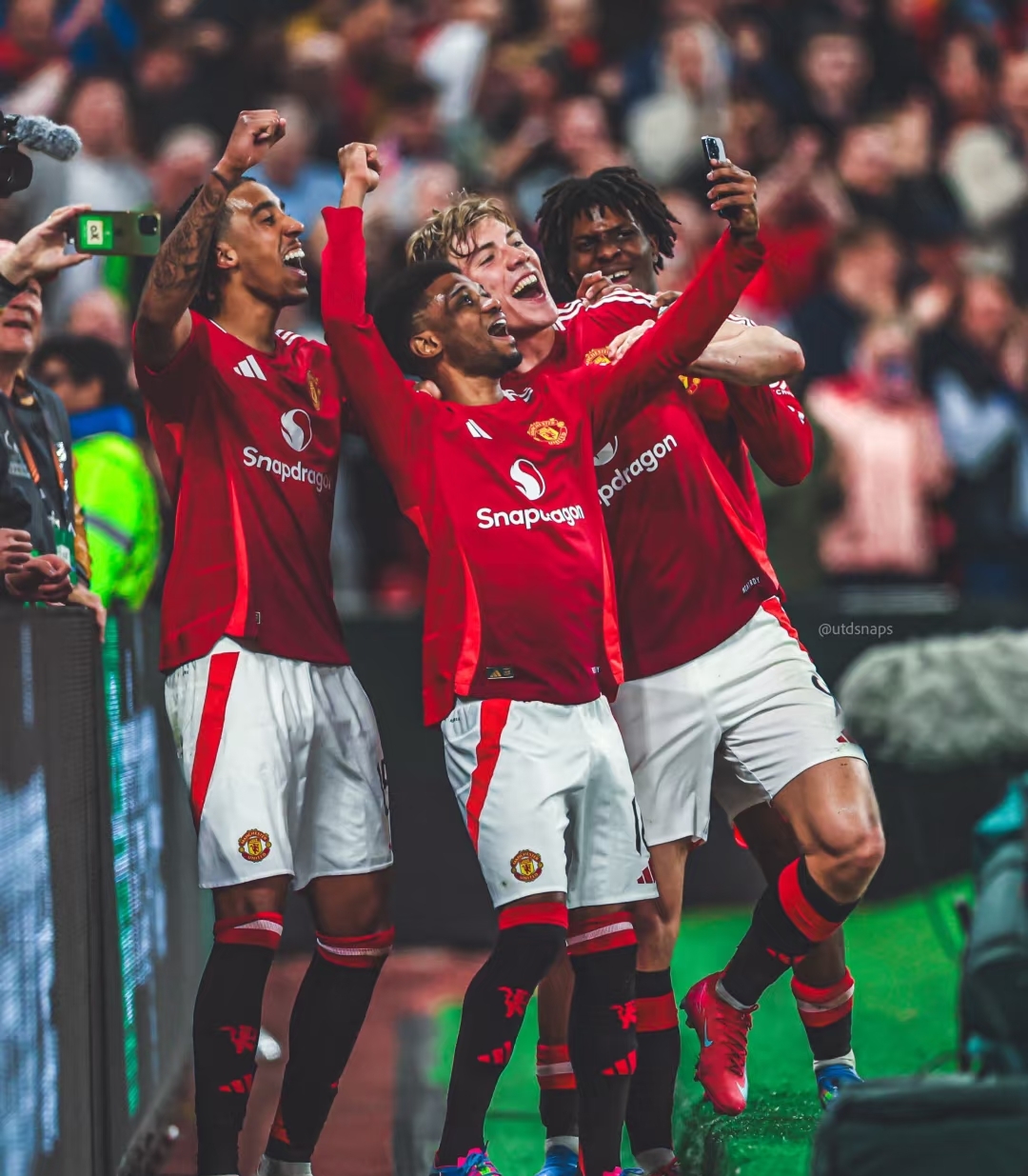 球员飙泪！欧国联比赛胜负之间情感戏剧上演！的简单介绍