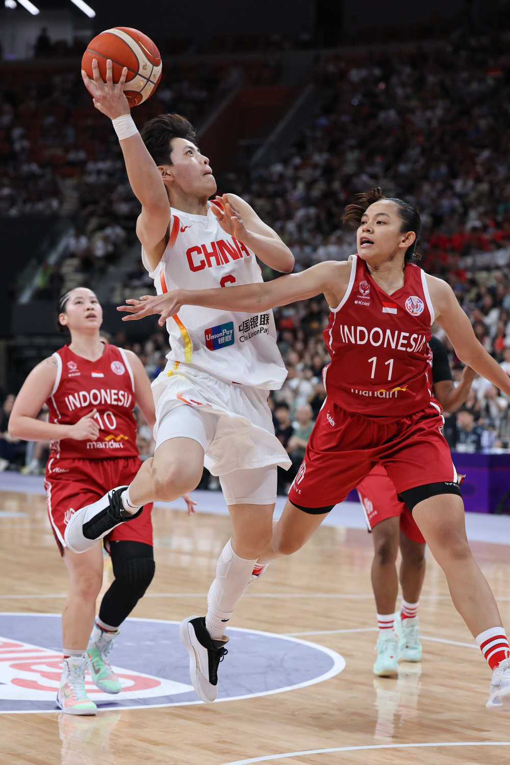 亚洲篮球锦标赛半决赛战队表现抢眼