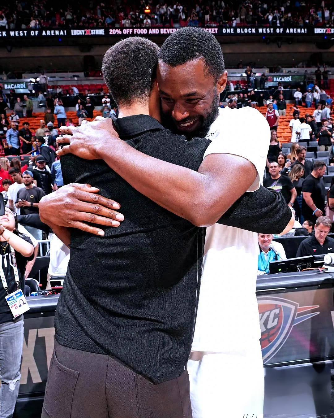 热火再次胜出,阿德巴约带领全队连续第三场获胜 热火再次胜出,阿德巴约带领全队连续第三场获胜