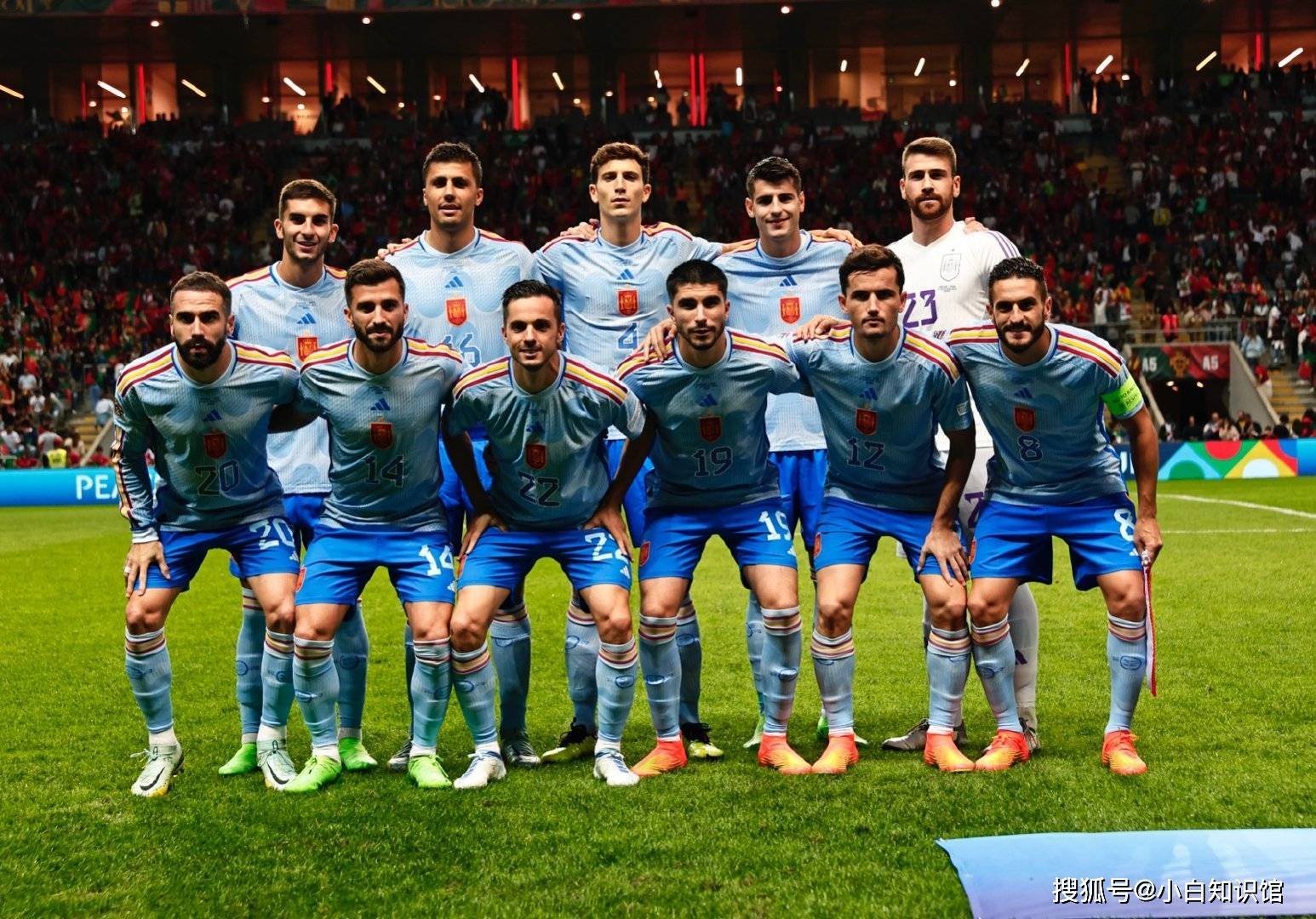 关于北爱尔兰队全面进攻，晋级欧锦赛16强决赛的信息