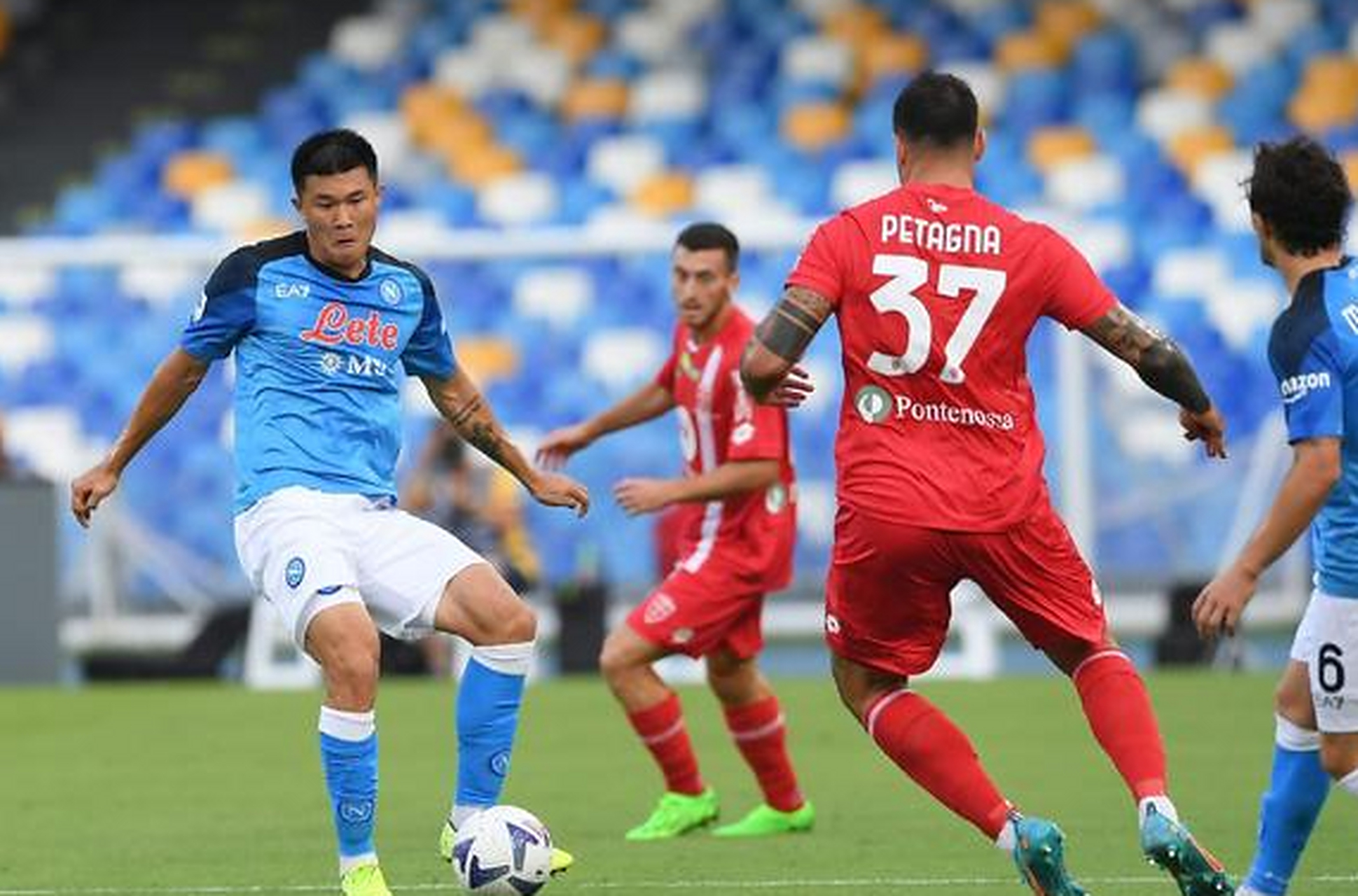 那不勒斯遭遇连败，球队气势低迷的简单介绍