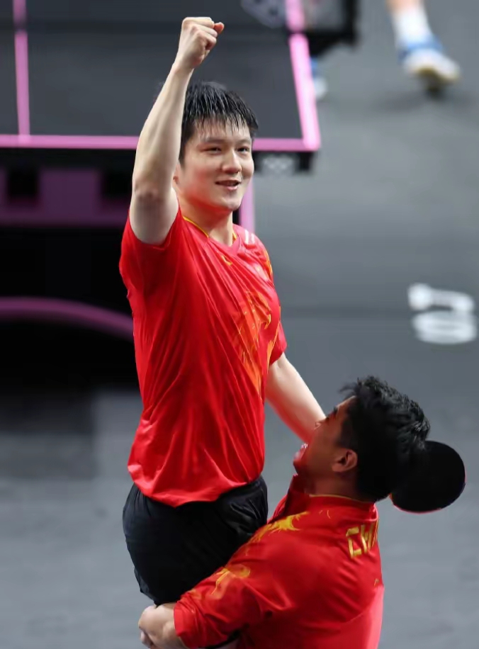 锦标赛擂台上,运动员挥洒青春活力 锦标赛擂台上,运动员挥洒青春活力