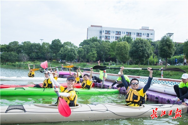 红队与蓝队对峙，胜利的方向将会是谁？