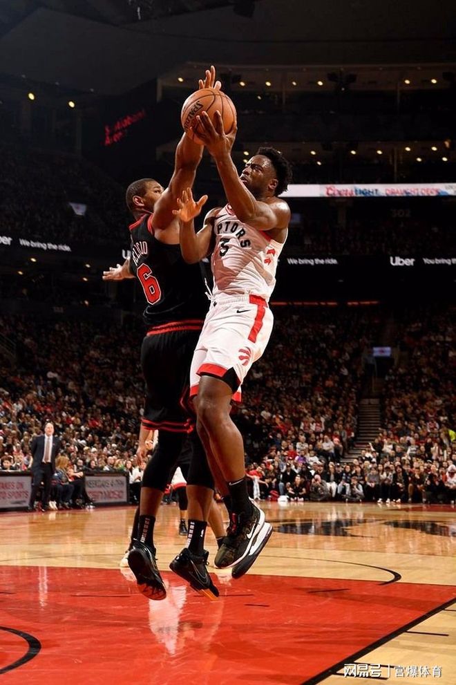 多伦多猛龙轻取巴黎圣日耳曼，马琳完成高光表现顶尖较量半决赛，成为赛场最大亮点的简单介绍